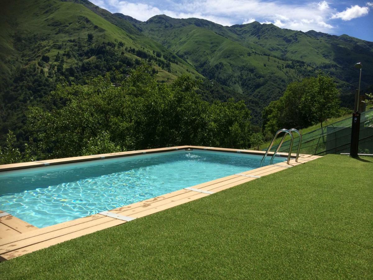 Chalet Con Piscina Garzeno Eksteriør bilde