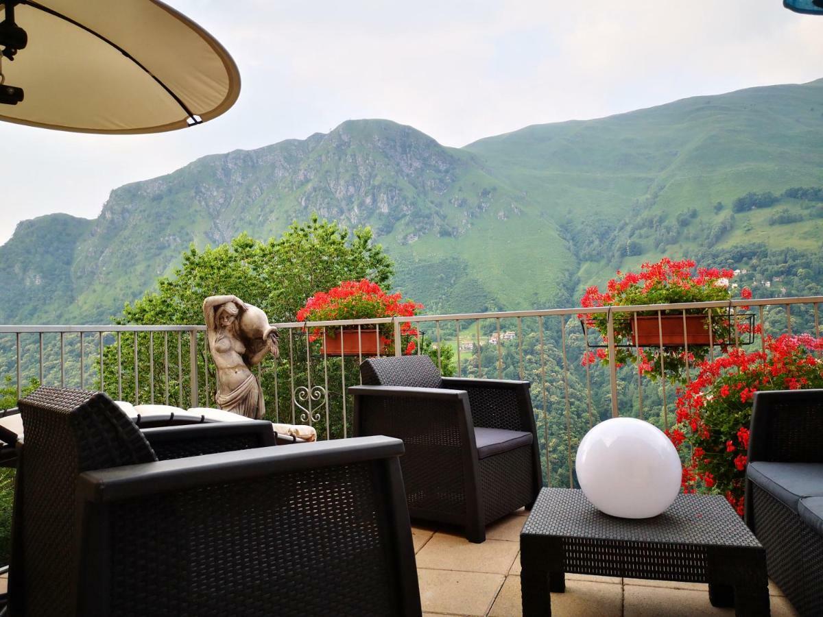 Chalet Con Piscina Garzeno Eksteriør bilde